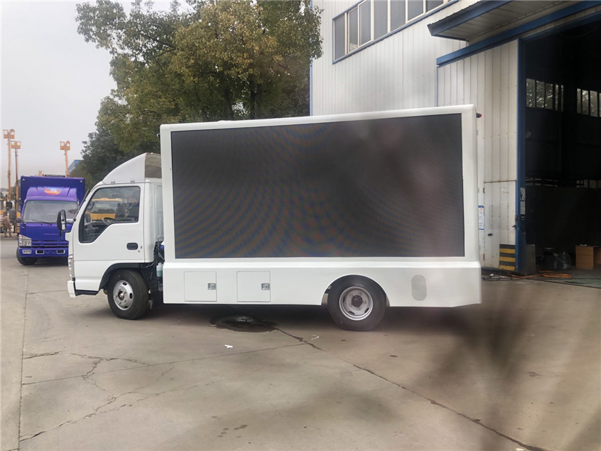 P5 van het LEIDENE van de Vrachtwagenlhd Reclame Mobiel Aanplakbord Dieseltype met Generator en Sprekers