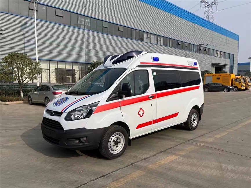 6 zitplaatsen Diesel Medium Duty Ambulance Noodbewaking Ford V362 Transit Van Ambulance