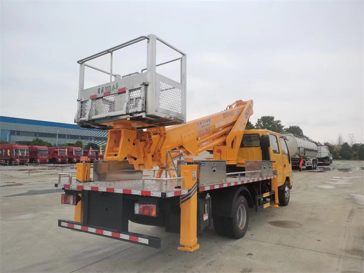 Isuzu 18m Hydraulisch luchtwerkplatform Truck Man Lift Telescoop 360° Draai rond