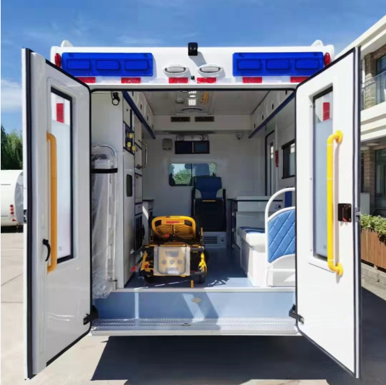 Professionele van de Auto4x4 Aandrijving van de Noodsituatieziekenwagen Type EURO 5 Iveco Ziekenwagen