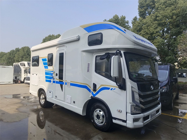 Custom YUEJIN 4x2 Luxe RV Vakantiewagen / Motor Caravan Verkoop in Saoedi-Arabië