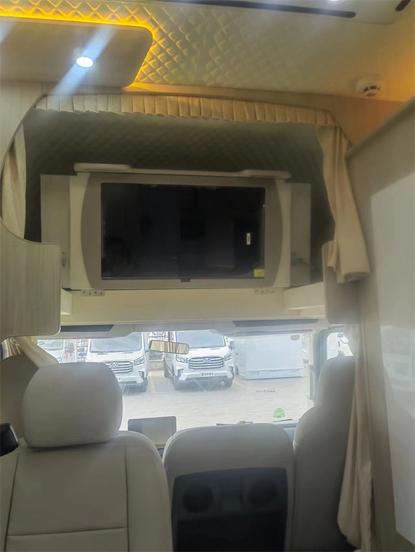 Custom YUEJIN 4x2 Luxe RV Vakantiewagen / Motor Caravan Verkoop in Saoedi-Arabië
