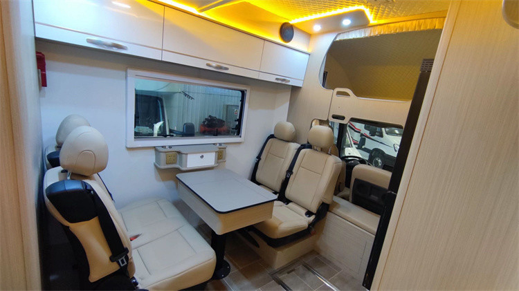 Custom YUEJIN 4x2 Luxe RV Vakantiewagen / Motor Caravan Verkoop in Saoedi-Arabië