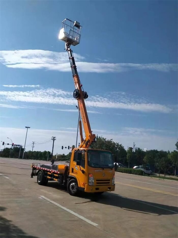 3.5T Achsafschaffing Aerial Work Platform Voor Truck - QuanChai Q23-132E60 Model