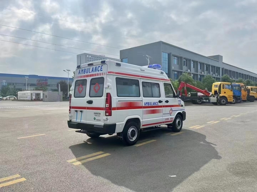 LHD/RHD Ambulances 4x2/4x4 Drive Type Bulk Ship Transport Package Ambulance te koop