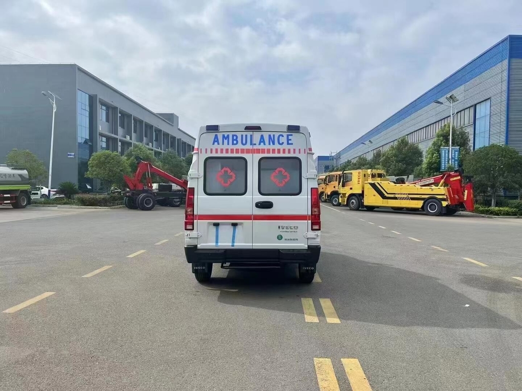 LHD/RHD Ambulances 4x2/4x4 Drive Type Bulk Ship Transport Package Ambulance te koop