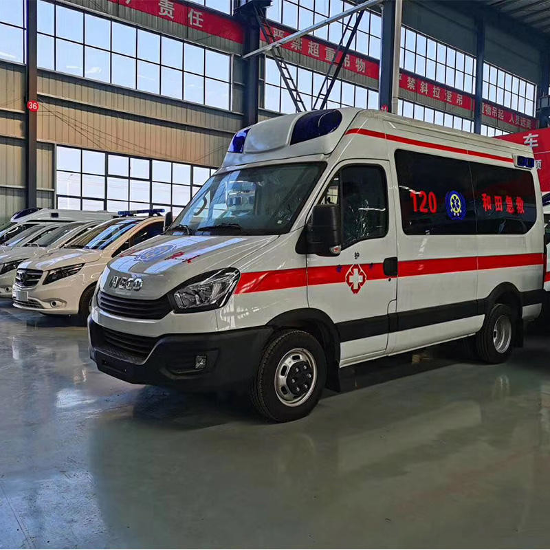 LHD/RHD noodambulance met 195/75R16LT banden en aandrijving Type 4x2 ambulance voertuig te koop