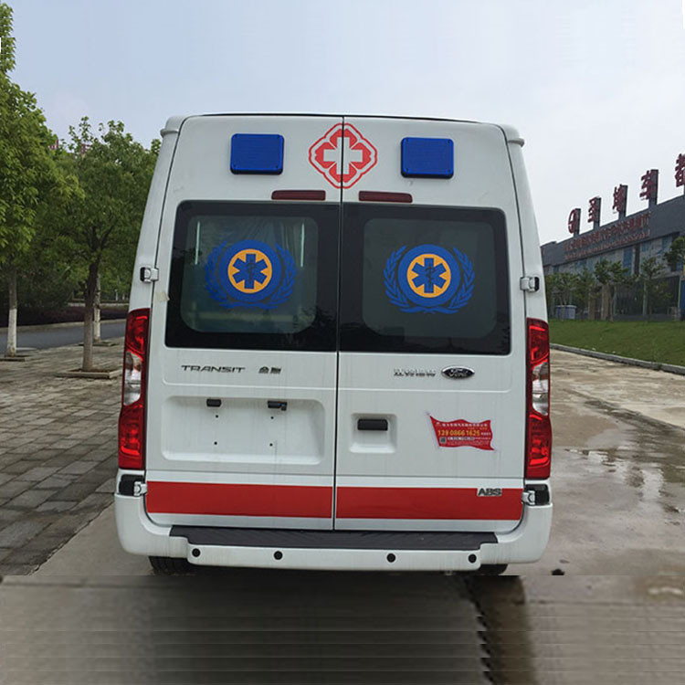 Ambulancewagen Aanpasbare mobiele medische voertuigen 3-8m Lengte 4x2 Type aandrijving