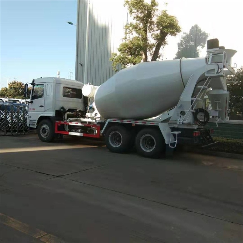Hoogwaardige Euro 3-betontruck met een verplaatsing van 9726 ml voor een soepele werking