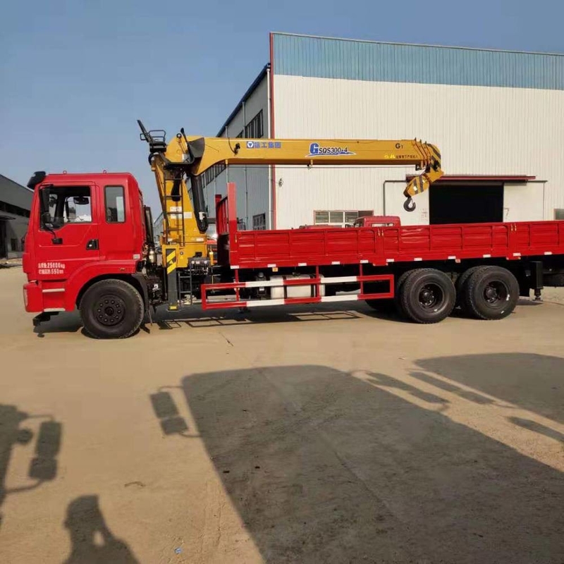 6*4 Boom Dongfeng rechthoekige telescopische vrachtwagen gemonteerde kraan voor zwaar tillen