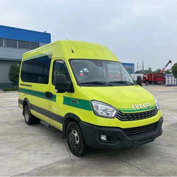 4*2 Iveco Ambulances Euro 6 klassieke noodreddingsvoertuig met maximale snelheid 145 km/u