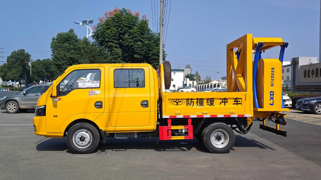 Buffer Truck Dongfeng 101 Max Speed Anti-Collision Buffer Attenuator Truck te koop