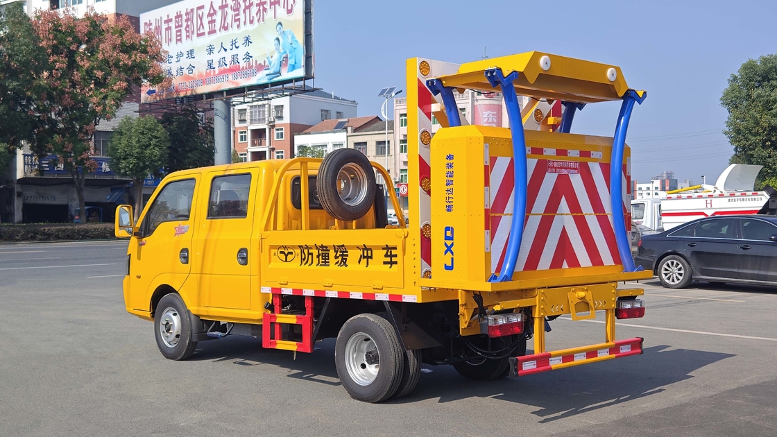 Buffer Truck Dongfeng 101 Max Speed Anti-Collision Buffer Attenuator Truck te koop