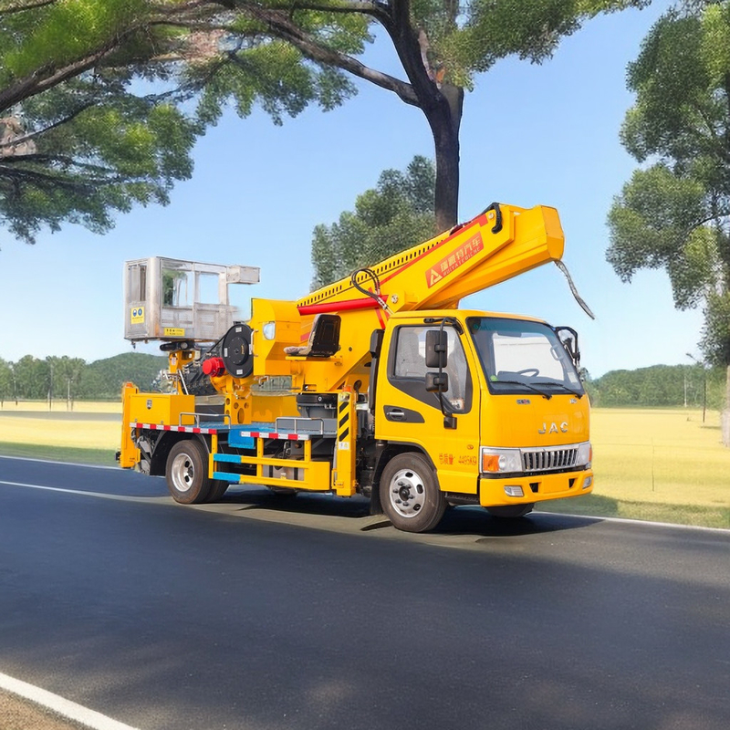 Isuzu 85KW Luchtwerktruck Bucket Trucks 200kg Lading 5-Speed Manuele Hexagonale Jib Strobe Light