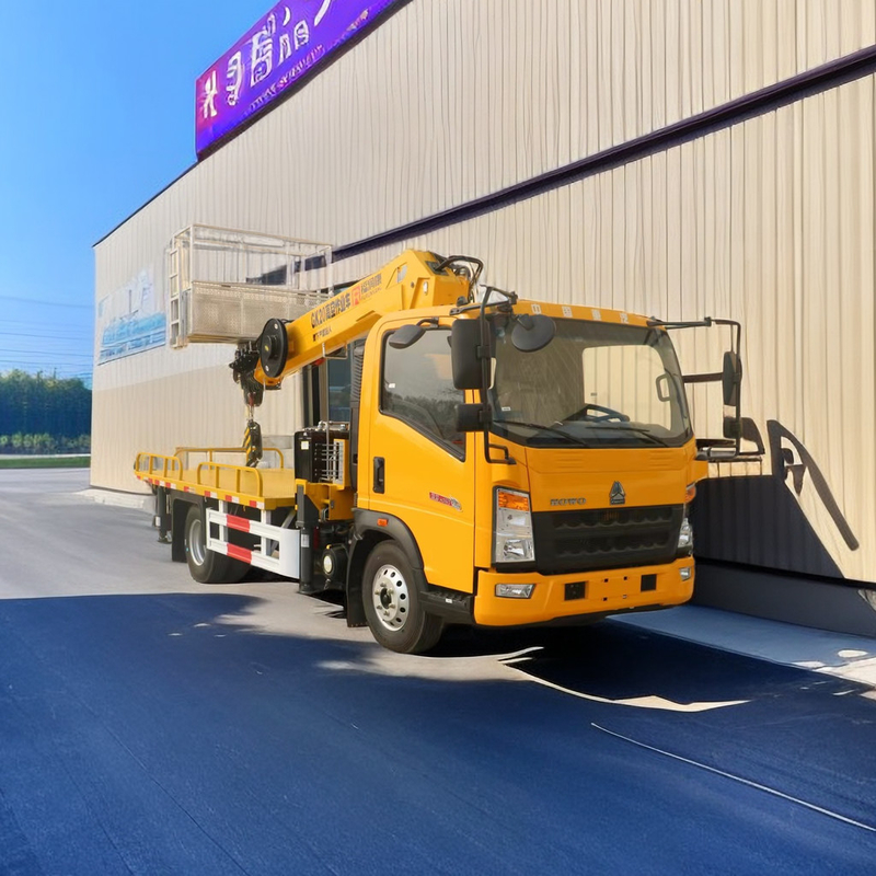 4955kg Gewicht 4x2 Drive Aerial Work Platform Truck Met 21M Telescopic Boom