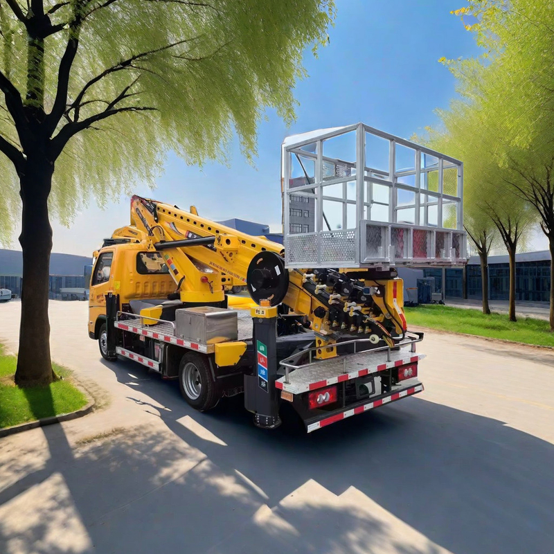 5850x2000x2750mm Truck gemonteerd luchtwerkplatform 95km/h luchtwerkplatform