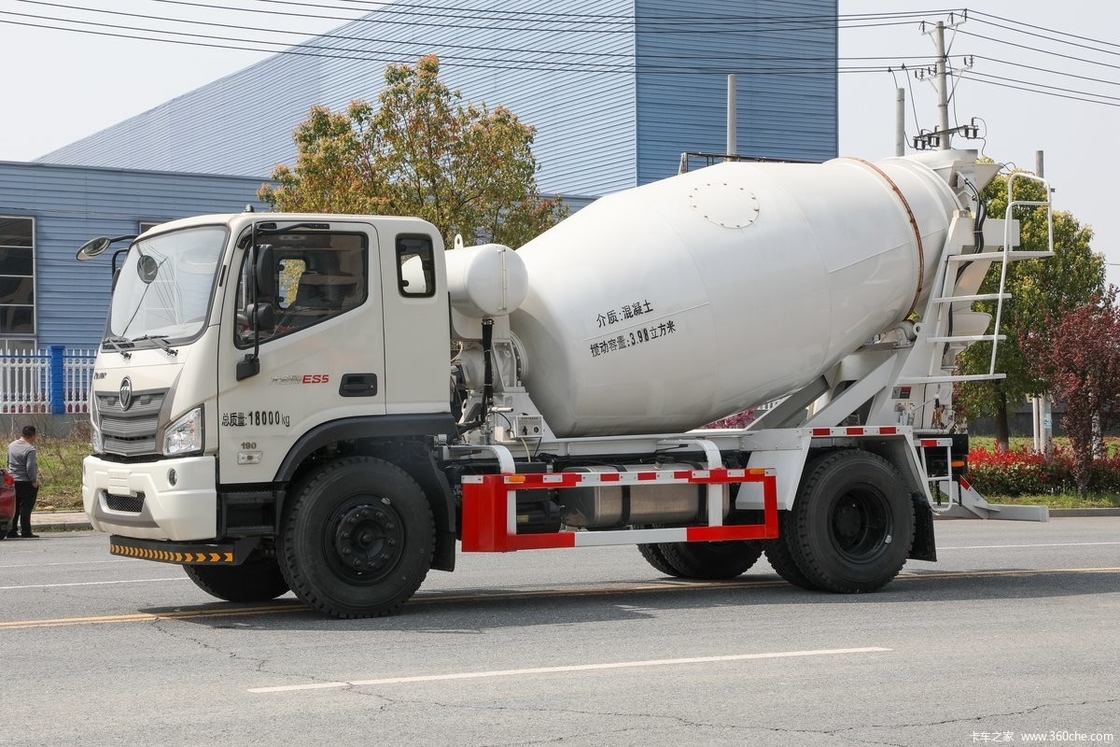 Euro 3 Foton Kleine 3 kubieke meter Betonmixer Truck 83 Max Speed ((Km/H) Truck Mixer Truck