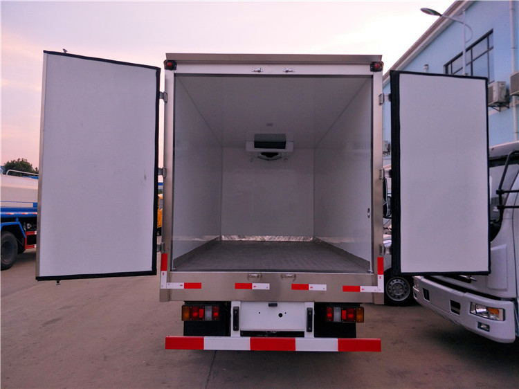 Japan 4*2 ISUZU koelkast Truck PTO-systeem 5 ton vriezer Truck