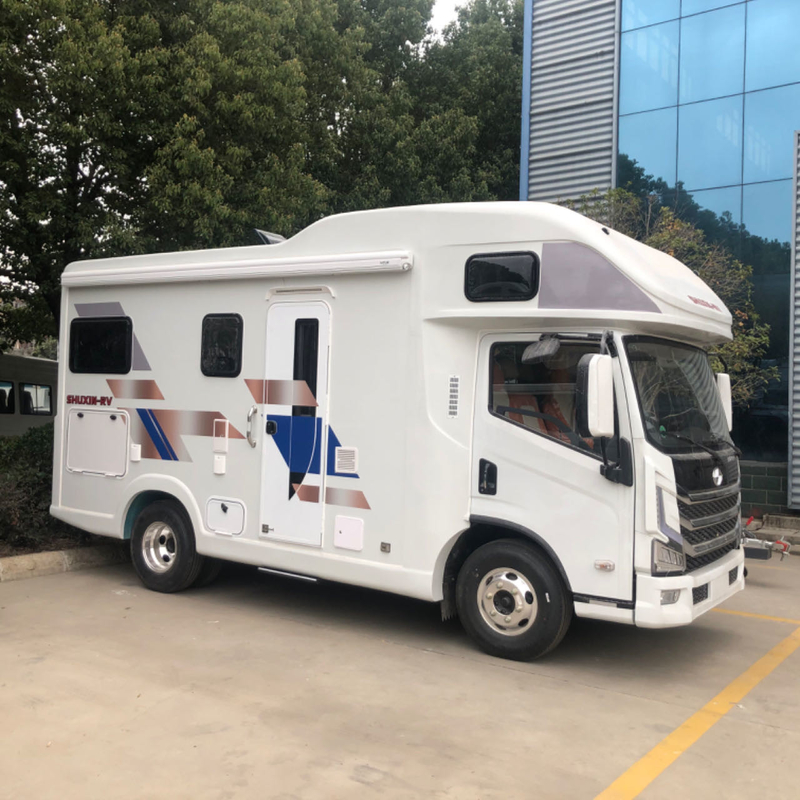 Caravan van de Kampeerautovan automatic transmission 4*2 Motorhome rv van Yuejinfoton de Openlucht