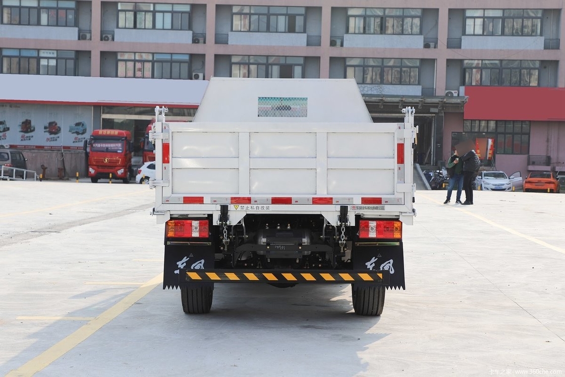 De euro van de de Plichtslading van V Lichte Vrachtwagen van de de Bestelwagensdoos 6 - 8 Ton 5.2m 6 Wielen