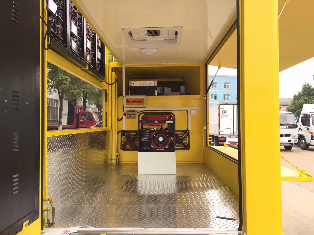 Kleine Foton Brand Reclamevoertuig gemonteerd LED-display Euro 6 Led Mobile Digital Advertising Sign Trailer